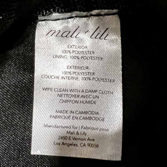 NWT Mali & Lili Snow Leopard Weekender Bag w/ Removable Shoulder Strap - Picture 10 of 11